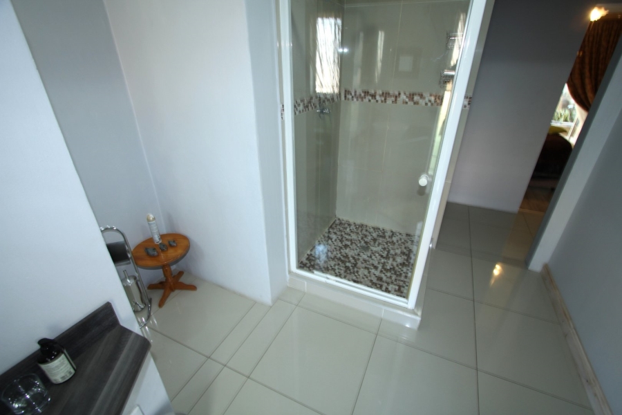 7 Bedroom Property for Sale in Jim Fouchepark Free State
